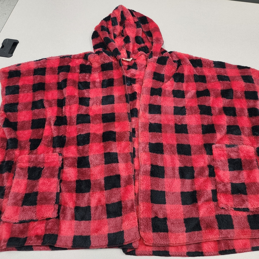 Cozy Checkered Hooded Vest - Red and Black